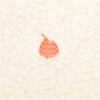 Flauschiger Teddystoff in Ecru mit niedlicher Pfirsich-Stickerei in Orange. Das 1,40m breite Bouclé-Material ist besonders weich und eignet sich wunderbar für warme Jacken, Kinderkleidung oder gemütliche Decken - Motiv
