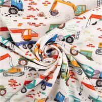 Dieser elastische Baumwolljersey von Fräulein von Julie zeigt detailreiche Baufahrzeuge wie Traktoren und Betonmischer auf weißem Grund, ideal für farbenfrohe Kinderbekleidung und Accessoires bei einer praktischen Stoffbreite von 150 cm - kunstvoll eingedr