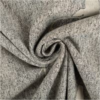 Dieser hochwertige Jacquard-Wendestoff in grau-beige melierter Optik zeigt ein elegantes Hirschkopf-Motiv mit prachtvollem Geweih. Das 1,40 Meter breite Material im Landhausstil besticht durch seine feste Webstruktur für stilvolle Dekorationen und Heimtext