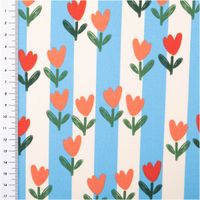 94570-Baumwollstoff-Streifen-Tulpen-blau-ecru-rot-1-47m-Breite-IMG-6040.jpg Baumwollstoff mit grafischen Tulpen in Rot und Apricot mit dunkelgrünen Stielen auf blauen und weißen Blockstreifen – frisch, fröhlich und sommerlich. Breite: 1,47 m. Ideal für Nähprojekte - mit Massband