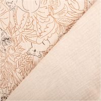 94573-Musselin-Stoff-Baumwolle-Bamako-Blaetter-Dschungeltiere-beige-braun-1-30m-Breite-IMG-3397.jpg Kuschelweicher Musselin-Stoff aus reiner Baumwolle mit filigranen Dschungeltieren und Blättern in Beige-Braun. Die 1,30 m breite Meterware Bamako ist besonders atmungsaktiv und ideal für stilvolle Baby-Ausstattung oder Accessoires geeignet - mit Rueckseite