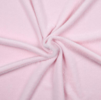 Soft-Plüsch Meterware rosa für Kissen und Decken mittig gedreht drapiert