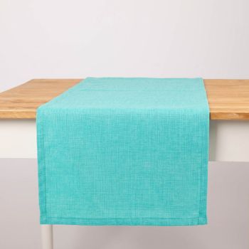 Tischlaeufer Outdoor Olefina mit Fleckschutz uni Struktur tuerkis 40x160cm von SCHOENER LEBEN. Türkiser Tischläufer auf Holztisch zeigt klare Linien und feine Webstruktur.