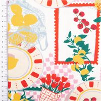 Canvas-Baumwollstoff im Digitaldruck, 138 cm breit, in Weiß mit verspieltem Küchenmotiv – Zitronen, Tomaten, Teller und Körbe in Rot, Gelb und Grün im fröhlichen Patchwork-Stil - mit Massband