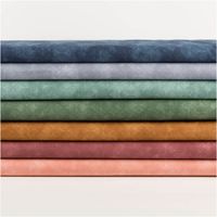 Baumwollstoff Popeline Vintage Washed, 1,40 m breit – Hellgrau-Grund mit dezent tonigem Bogenmuster in geschwungener Kreisoptik, leicht verblasster Look, weich und vielseitig einsetzbar - mit weiteren Stoffen praesentiert