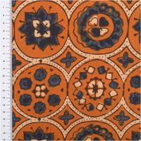 94824-Baumwollstoff-Voile-Sommerdruck-Ornamente-Ocker-Blau-1-40m-Breite-IMG-4252.jpg Baumwollstoff Voile, 1,40 m breit – leuchtend ockerfarbener Grund mit detailreichen, orientalischen Medaillon-Ornamenten in Marineblau und Cremeweiß, fein und halbtransparent, ausdrucksstark und edel - mit Massband
