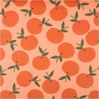 94841-Canvas-Baumwollstoff-Orangen-orange-138cm-Stoffbreite-IMG-5026.jpg Canvas-Baumwollstoff, 138 cm breit, in hellem Peach-Orange mit großflächigen, locker verteilten Orangen in sattem Orange mit olivgrünen Blättern – frisch, fruchtig und sommerlich-mediterran - Vollansicht