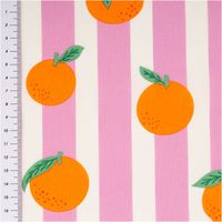 94849-Tischdeckenstoff-abwaschbar-Baumwollstoff-beschichtet-Streifen-Orangen-rosa-orange-1-48m-Breite-IMG-4988.jpg Abwaschbarer Tischdeckenstoff, beschichtet, 1,48 m breit – rosa-weißes Streifenmuster mit locker verteilten großen Orangen mit grünen Blättern, fröhlich, frisch und sommerlich-mediterran - mit Massband