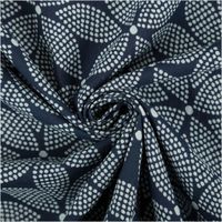94875-Baumwollstoff-Voile-Sommerdruck-Blumen-abstrakt-Indigioblau-1-40m-Breite-IMG-5095.jpg Baumwoll-Voile, 1,40 m breit, in Indigoblau mit großflächigem abstraktem Blumenmuster aus weißen Punkten im Batik-Look – leicht, luftig und ausdrucksstark für sommerliche Kreationen - kunstvoll eingedreht in Falten