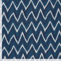 Sommerlicher Baumwollstoff Voile mit modernem ZickZack-Print in Dunkelblau und Weiß mit Maßband an zwei Seiten