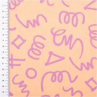 94933-Baumwollstoff-Popeline-Kritzel-orange-pink-1-48m-Breite-IMG-5780.jpg Baumwollpopeline mit lilafarbenen Kritzelbuchstaben und abstrakten Formen auf apricotfarbenem Grund – verspielt, luftig und farbenfroh. Breite: 1,48 m. Ideal für Näh- und Kinderprojekte - mit Massband