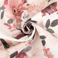 Tischdeckenstoff abwaschbar Blumen weiß rosa wasserabweisend 1,48m Breite Detailaufnahme des Stoffmusters mit Blumen in Rosa und Gruen auf cremefarbenem Hintergrund.