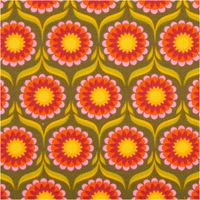 Baumwollperkal JoliJoli mit großen Retro-Blüten in Orange, Pink und Gelb auf olivgrünem Grund – grafisch, farbenprächtig und voller 70er-Jahre-Energie. Breite: 1,50 m. Ideal für Nähprojekte - Nahaufnahme