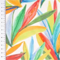 Wasserabweisender Outdoor-Canvas „Aurelia" von Swafing, 1,47 m breit, in Wollweiß mit großflächigem Aquarell-Blattmuster in Orange, Rot, Blau, Grün und Gelb – lebendig, tropisch und wetterfest - mit Massband