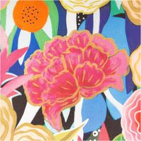 Wasserabweisender Outdoor-Canvas „Aurelia" von Swafing, 1,47 m breit, mit großflächigem Blumenmuster – üppige Pfingstrose in Pink mit Goldkontur vor abstrakt-buntem Hintergrund in Blau, Grün und Orange - Nahaufnahme