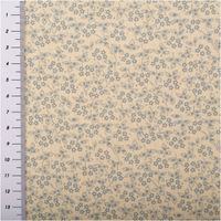 Baumwollstoff Popeline Stoff Allover Blümchen Serie Romantic Garden Babyblau 1,40m Breite Baumwollstoff mit grauem Blumenmuster auf cremefarbenem Hintergrund, mit Meterstab links im Bild.