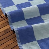 Outdoor Teppich Checker blau 4 Outdoor Teppich Checker blau gerollt, aus 100% recyceltem Material