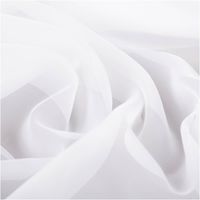 Gardinenstoff Stores Voile mit Bleiband Meterware einfarbig weiß transparent 3,0m Höhe Weisser Stoff weich drapiert, zeigt glatte Textur und transparenten Fall.