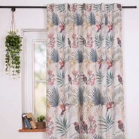 Vorhang mit Vogel- und Blattmotiv, zeigt natürlichen Fall und bunte, florale Musterung.