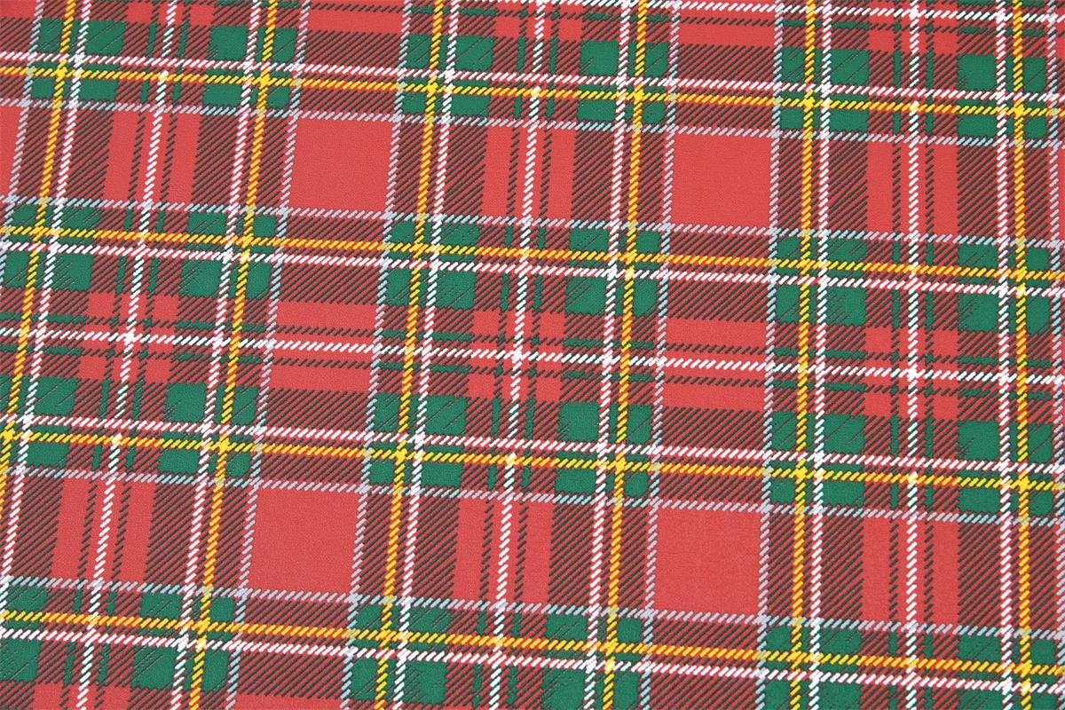 Abwaschbarer Tischdeckenstoff mit rot-grünem Tartan-Karo, Nahaufnahme des Dessins.