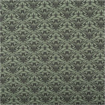 Baumwollstoff Trachtenstoff Classic Ornamente klein grün feinfaedig und seidig glatt 1,40m Breite Detailaufnahme des floralen Stoffmusters in Grün und Schwarz, symmetrisch angeordnet.