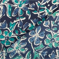 Voile Stoff Batik Blumen indigoblau 1,45m Breite Voile Stoff Batik Blumen indigoblau: Detailansicht des Blütenmusters