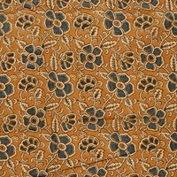 Voile Stoff Batik Blumen ocker blaugrau, flach ausgebreitet mit Musterrapport Voile Stoff Batik Blumen ocker blaugrau, flach ausgebreitet mit Musterrapport
