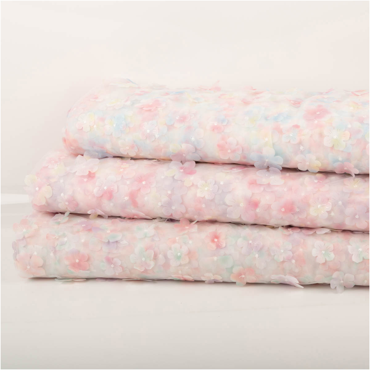 Tüllstoff 3D Blüten mit Perlen Stapel bunter Stoffe mit Blumenmuster