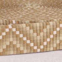Gurtband Zickzack Chevron beige sand weiß 3,8cm Breite Gurtband mit Zickzackmuster in Beige, Sand und Weiß, 3,8 cm breit, aufgerollt