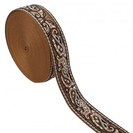 Gurtband Paisley Jacquard schokoladenbraun ecru 4,8cm Breite Breites Gurtband mit eingewebtem Paisley-Muster in Schokoladenbraun und Ecru, 4,8 cm breit, aufgerollt