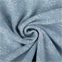 Jeansstoff Jacquard Blumen hellblau weiß 1,8m Breite hellblauer Jeansstoff mit weißen Jacquard-Blumen zur Spirale gedreht