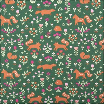 Baumwollstoff Popeline Faunia Waldtiere Blumen dunkelgrün rosa 1,50m Breite Baumwoll-Popeline Faunia mit Füchsen, Eichhörnchen, Igeln und Blumen auf Dunkelgrün, flach ausgebreitet