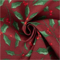 Weihnachtsstoff Dekostoff Halbpanama Holly Branch Stechpalme Zweige weinrot Nahaufnahme von Stoff mit Stechpalmenmuster in Rot und Grün