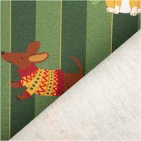 Weihnachtsstoff Dekostoff Halbpanama Digitaldruck Dog Frost Friends Hunde Winter dunkelgrün 1,40m Breite Grüner Stoff mit Dackel in buntem Pullover, beige Rückseite sichtbar