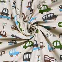 Geraffter Softshell mit Autos, Baggern und Bussen zeigt den Fall und den Digital Geraffter Softshell mit Autos, Baggern und Bussen zeigt den Fall und den Digitaldruck