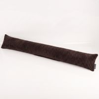 Langer Zugluftstopper aus Breitcord Baby Rib in Coffee Braun liegt auf weißem Untergrund