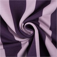French Terry Blockstreifen Stoff in aubergine und flieder zur Spirale gedreht in Nahaufnahme