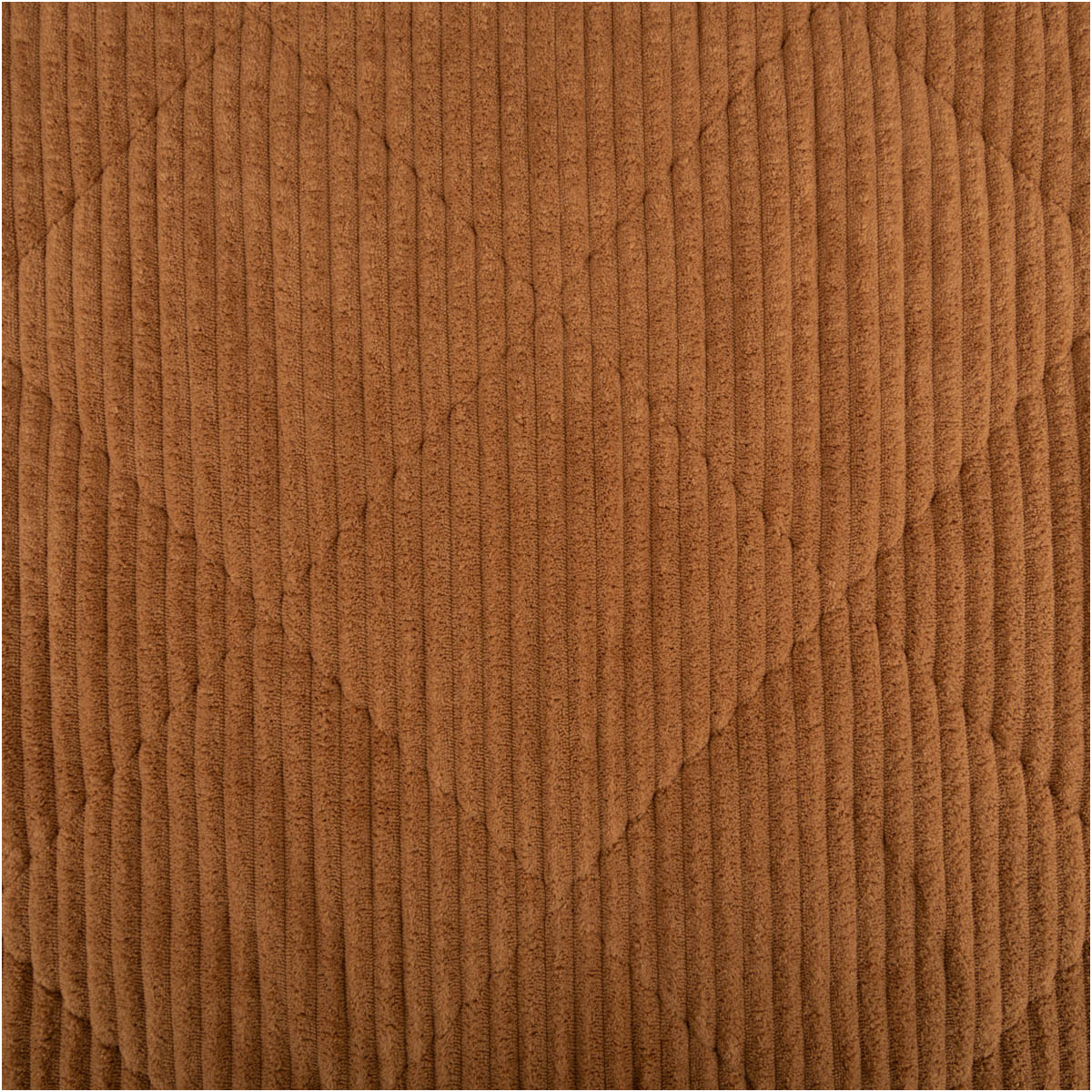 strukturierter Cordstoff in camel mit diagonal verlaufender Steppung, Detailansicht der Oberfläche