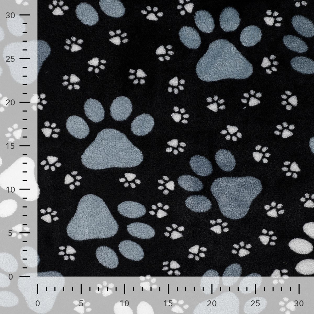 Fleece Stoff mit Pfoten in Grau und Weiß auf Schwarz – Polarfleece Digitaldruck 155 cm, mit Maßband zur Größeneinschätzung