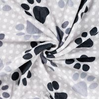 Fleece Stoff mit Pfoten und Punkten auf Hellgrau – Polarfleece Digitaldruck 155 cm, gerafft