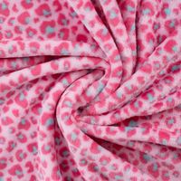 Fleece Stoff mit Leomuster in Pink und Rosa – Polarfleece Digitaldruck 155 cm, gerafft