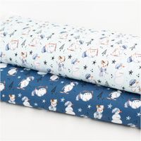 Sweatstoff angeraut Winterwonderland Schneemann jeansblau weiß von Swafing 1,50m Breite zwei Rollen angerauter Sweatstoff mit Schneemann- und Wintermotiv, eine in jeansblau, eine in weiß, Stoffstapel Ansicht
