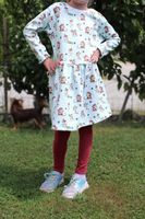 Nähbeispiel: Kinderkleid aus Sweatstoff Winterwonderland Rentiere hellmint bunt Nähbeispiel: Kinderkleid aus Sweatstoff Winterwonderland Rentiere hellmint bunt
