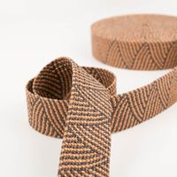 Gurtband elastisch Zickzack Jute-Optik schokobraun karamell 5cm zur Schlaufe gelegt vor der Rolle, elastisch und griffig