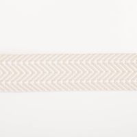 Gurtband doppeltes Zickzack ecru 3,8cm flach liegend in Nahaufnahme, doppeltes Zickzack aus Polyester