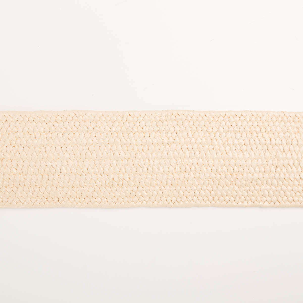 Gurtband elastisch Jute-Optik ecru 6cm flach liegend in Nahaufnahme, Struktur der Jute-Optik aus Polypropylen