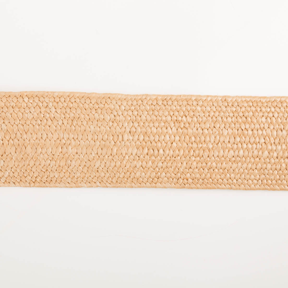 96591-Gurtband-elastisch-Jute-Optik-beige-6cm-Breite-IMG-0249.jpg Gurtband elastisch Jute-Optik beige 6cm flach liegend in Nahaufnahme, Struktur der Jute-Optik aus Polypropylen