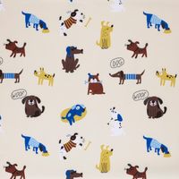 Softshell mit Hunden flach ausgelegt – bunte Hunde auf wollweißem Grund Softshell mit Hunden flach ausgelegt – bunte Hunde auf wollweißem Grund
