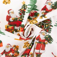 Baumwollstoff Perkal Weihnachtsmann Hohoho weiß rot grün 1,5m Breite Baumwollstoff weiß mit Weihnachtsmann, Christbaum und Geschenken zur Spirale gedreht