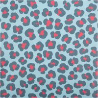 Regenjackenstoff Aqua Protect wasserdicht soft Leomuster hellblau pink petrol 145cm Breite Nahaufnahme von wasserabweisendem Stoff mit Leo-Muster in hellblau, pink und petrol